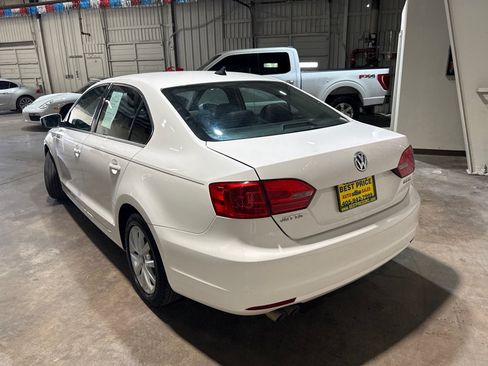 Used 2013 Volkswagen Jetta SE FWD image 7