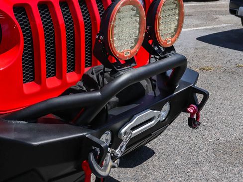 Used 2018 Jeep Wrangler Sport AWD/4WD image 6