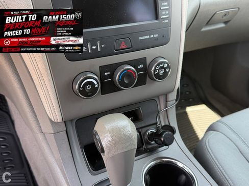 Used 2016 Chevrolet Traverse LS w/ LPO, 'HIT The Road' Package FWD image 17