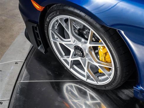 Certified 2025 Porsche 718 Cayman GT4 RS image 12