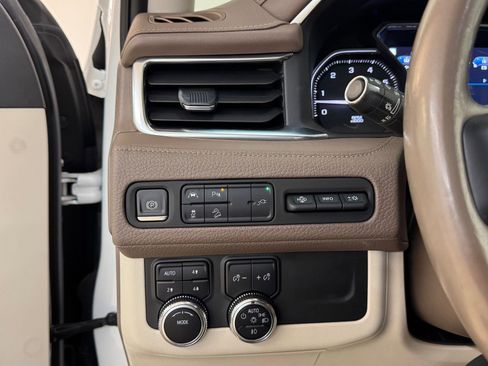 Used 2021 GMC Yukon Denali image 36