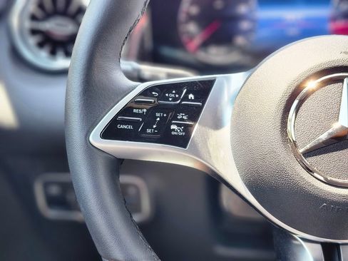 Certified 2026 Mercedes-Benz GLB 250 4MATIC image 31
