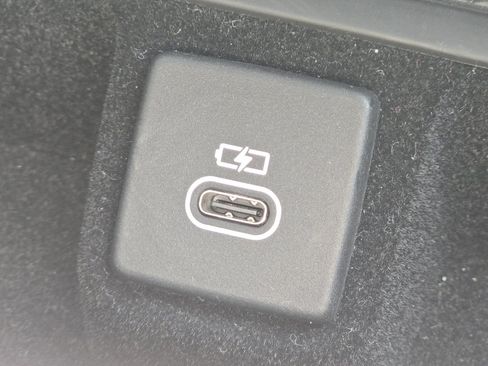 New 2025 Land Rover Range Rover SE image 11