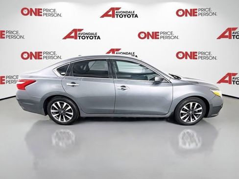 Used 2017 Nissan Altima 2.5 SV image 8