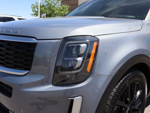 Used 2022 Kia Telluride SX FWD image 14