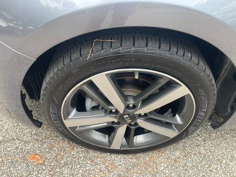 Used 2018 Kia Forte EX FWD image 9