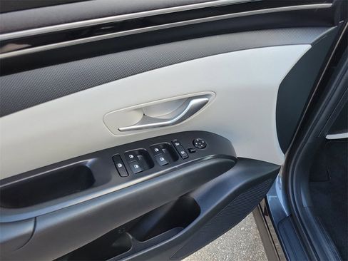 Used 2022 Hyundai Tucson SEL image 22