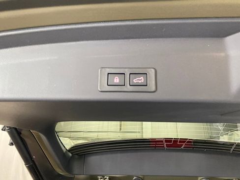 New 2026 Subaru Ascent Limited Bronze AWD/4WD image 17