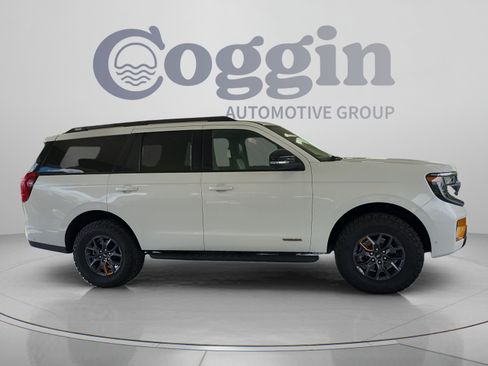 Certified 2025 Ford Expedition Tremor AWD/4WD image 5