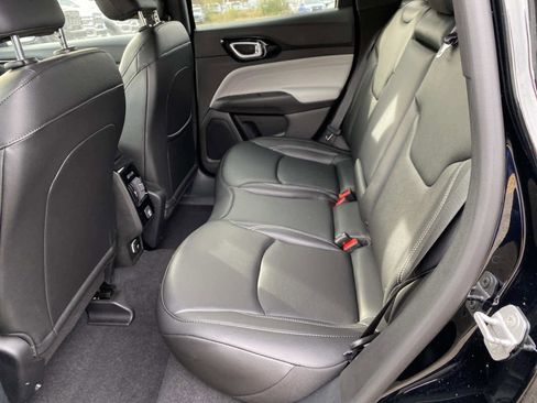 New 2026 Jeep Compass Limited image 7