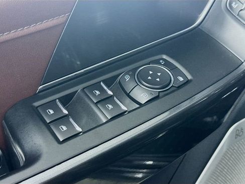 Used 2021 Ford F150 Lariat w/ Equipment Group 502A High image 18