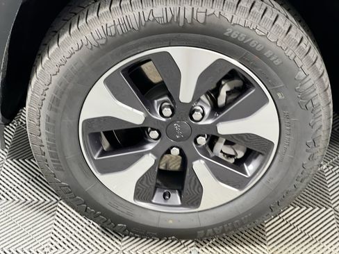 Used 2024 Jeep Grand Cherokee Limited 4xe image 11