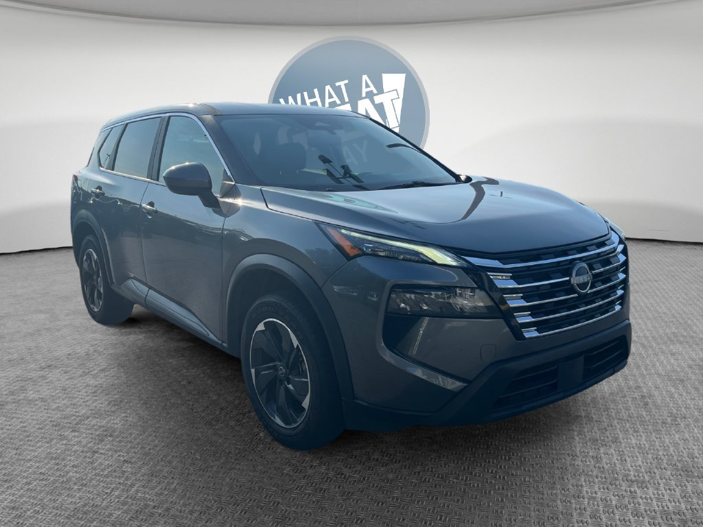 Used 2025 Nissan Rogue SV FWD image 1