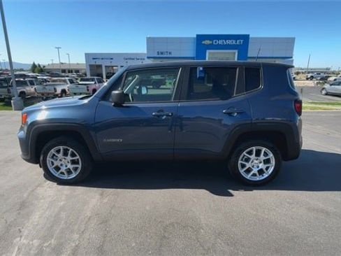 Used 2023 Jeep Renegade Latitude image 34