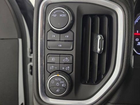 Used 2022 Chevrolet Silverado 2500 LT w/ Convenience Package AWD/4WD image 18