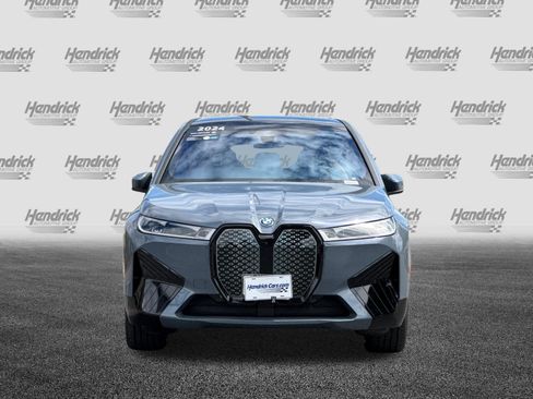Used 2024 BMW iX xDrive50 w/ Premium Package AWD/4WD image 10