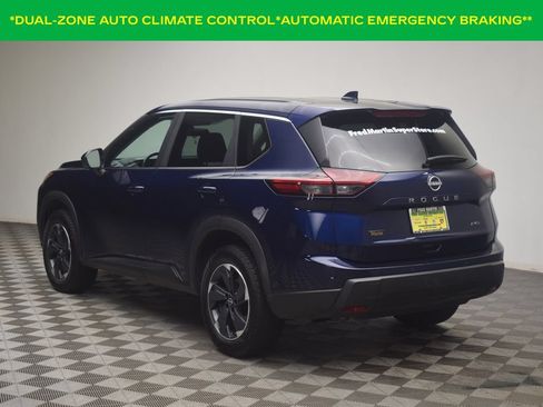 Used 2025 Nissan Rogue SV AWD/4WD image 6