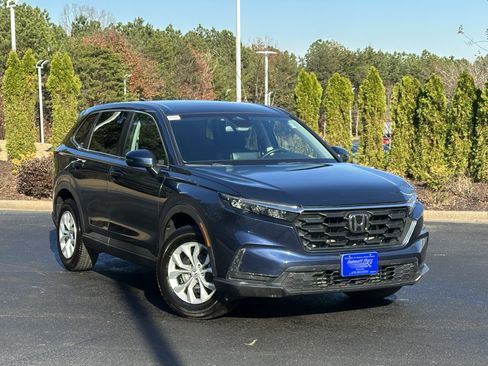 Used 2025 Honda CR-V LX image 2