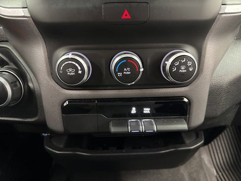 Used 2021 RAM 1500 Big Horn image 25