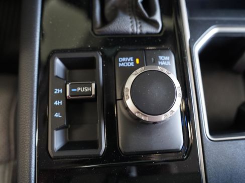 Used 2022 Toyota Tundra Limited AWD/4WD image 20