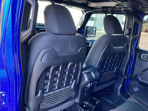 Used 2018 Jeep Wrangler Unlimited Rubicon AWD/4WD image 12