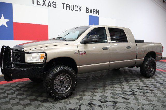 Used 2009 Dodge Ram 2500 Truck Laramie AWD/4WD image 2