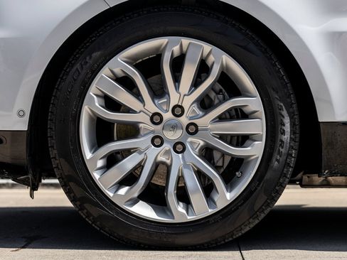 Used 2019 Land Rover Range Rover Sport HSE AWD/4WD image 11