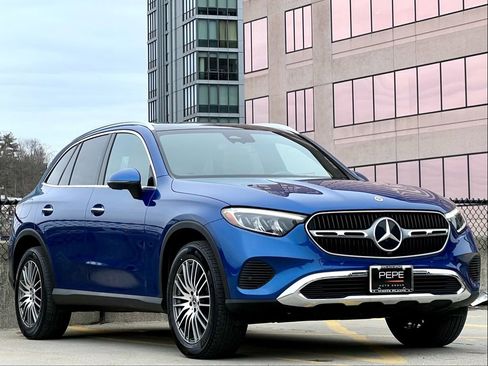 Certified 2023 Mercedes-Benz GLC 300 4MATIC image 1