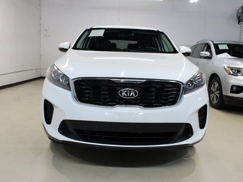 Used 2020 Kia Sorento LX image 5