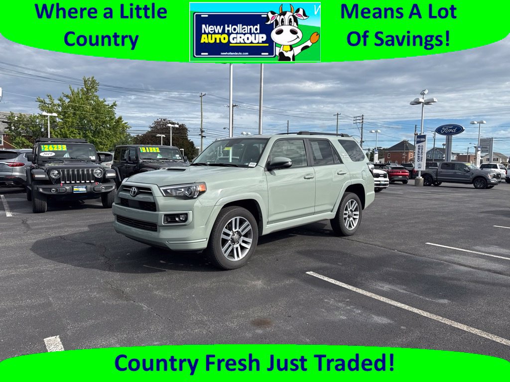 Used 2022 Toyota 4Runner TRD Sport w/ Technology Package AWD/4WD image 1