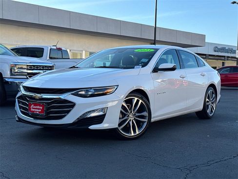 Used 2023 Chevrolet Malibu LT image 2