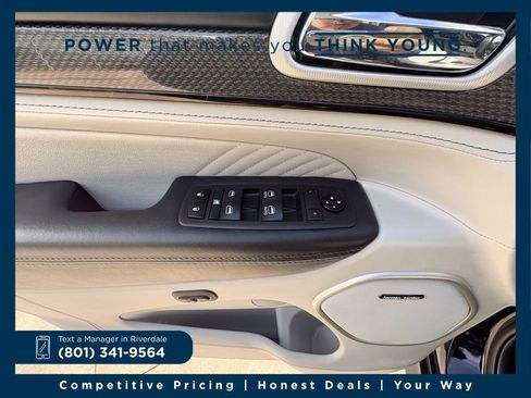 Used 2020 Jeep Grand Cherokee Trackhawk image 28