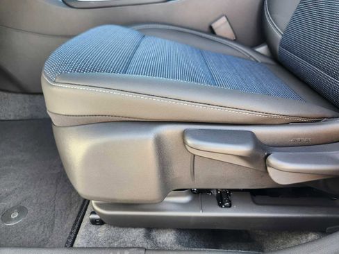 New 2026 Buick Envista Sport Touring FWD image 9