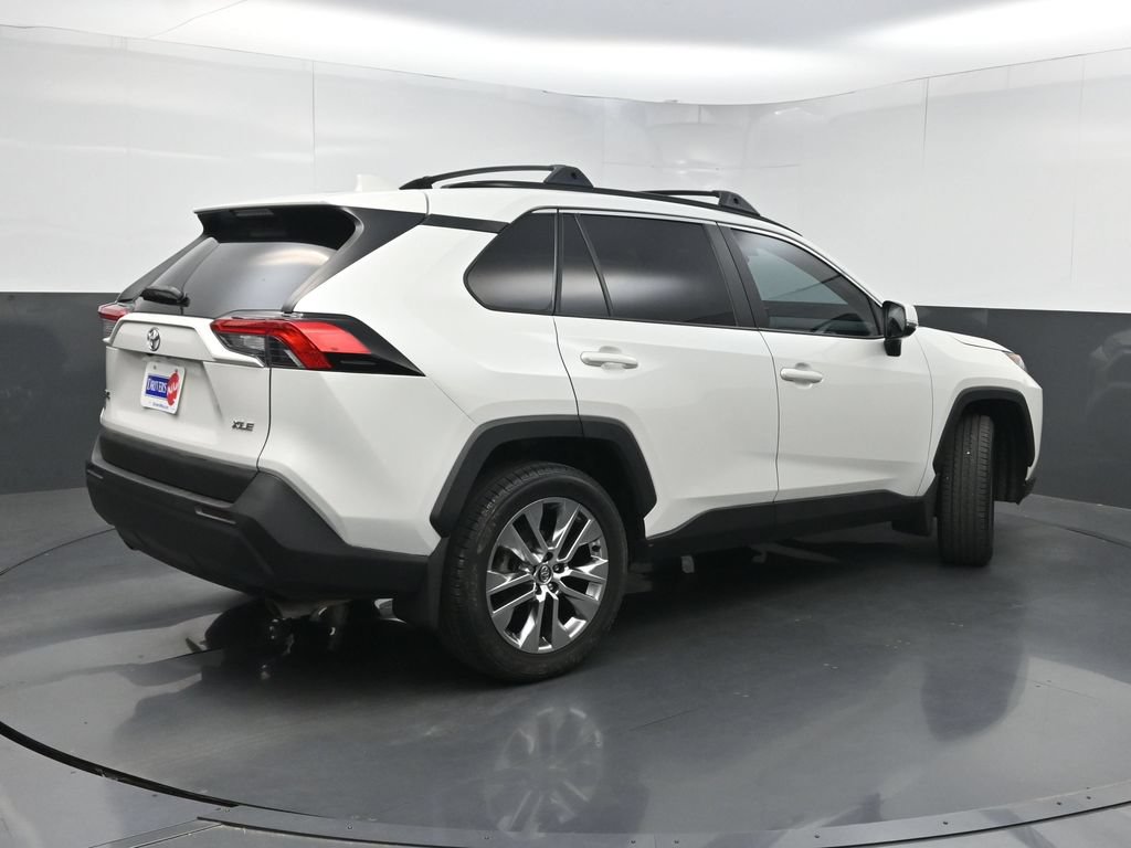 Used 2021 Toyota RAV4 XLE Premium FWD image 23