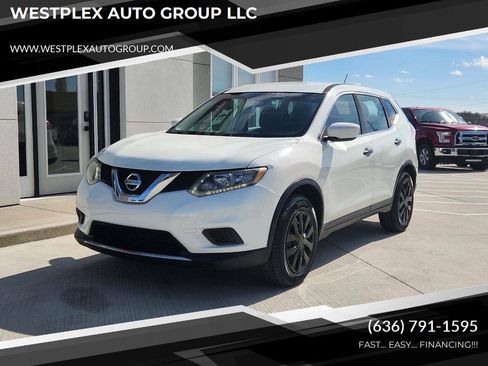 Used 2016 Nissan Rogue S FWD image 1