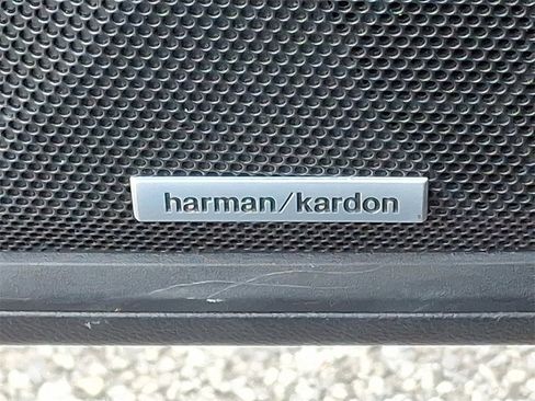 Certified 2022 Subaru Outback Limited image 29