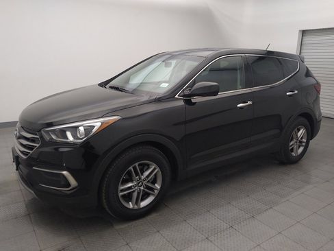 Used 2018 Hyundai Santa Fe Sport image 2