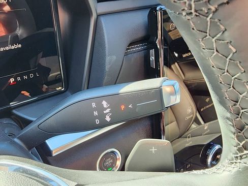New 2026 GMC Terrain Elevation w/ Elevation Premium Package AWD/4WD image 22