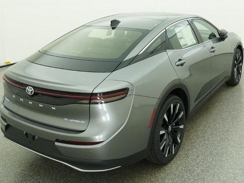 New 2026 Toyota Crown Platinum AWD/4WD image 17