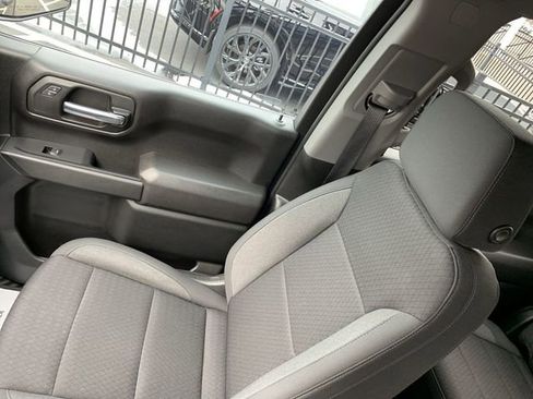 Used 2023 Chevrolet Silverado 1500 Custom image 27