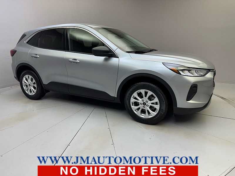 Used 2023 Ford Escape Active w/ Tech Pack #1 AWD/4WD image 7