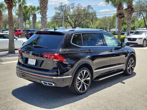 Used 2024 Volkswagen Tiguan SEL R-Line AWD/4WD image 5