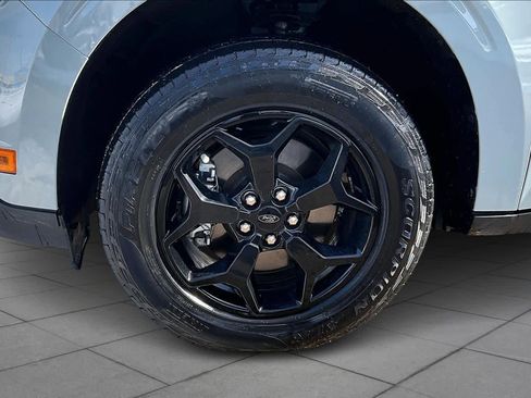 Used 2023 Ford Maverick XLT w/ Equipment Group 300A Standard image 11