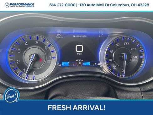 Used 2018 Chrysler 300 Touring w/ Sport Appearance Package image 20