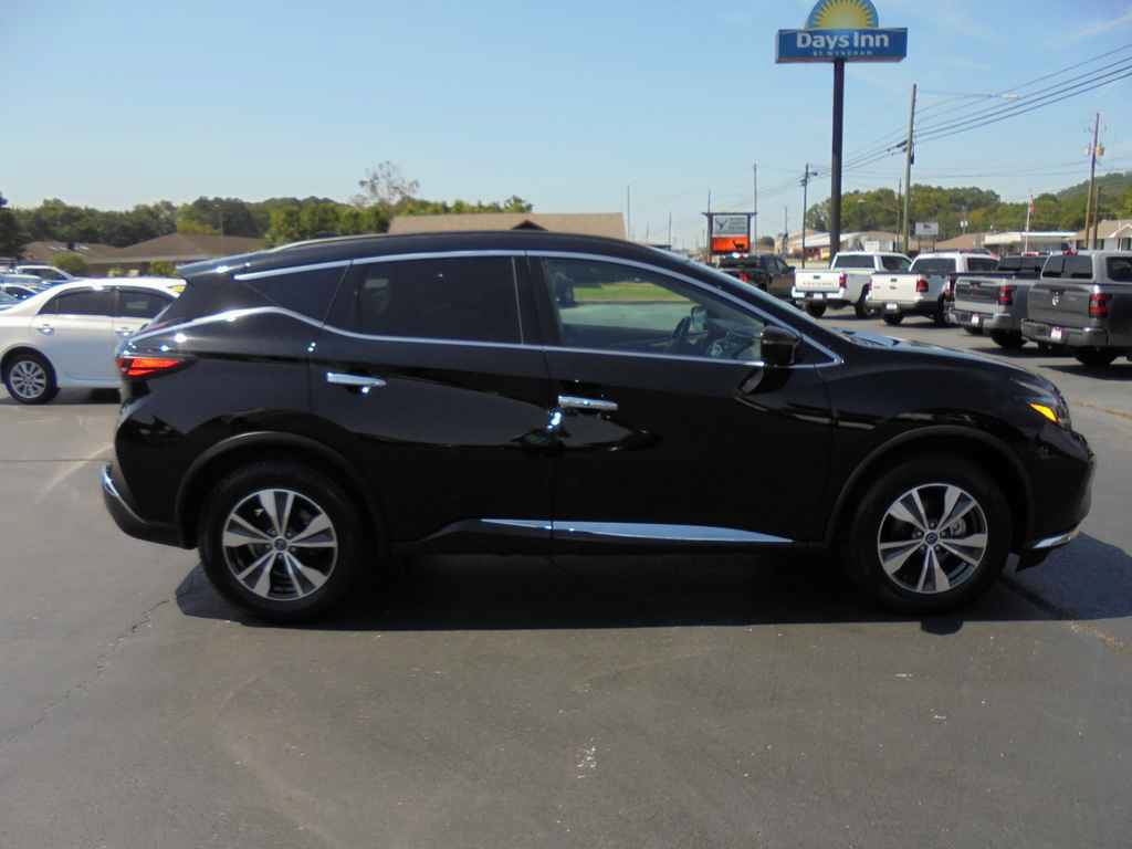 Used 2024 Nissan Murano SV AWD/4WD image 2