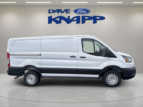 New 2026 Ford Transit 250 Low Roof w/ Load Area Protection Package RWD image 9