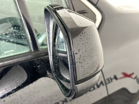 Used 2024 Toyota Sienna LE image 10