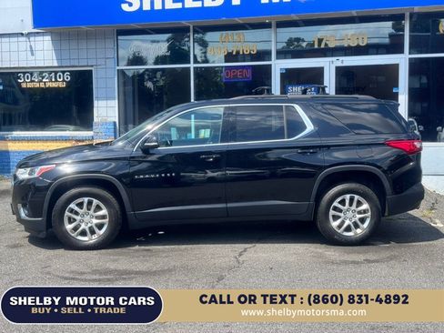 Used 2020 Chevrolet Traverse LT w/ Driver Confidence II Package AWD/4WD image 8