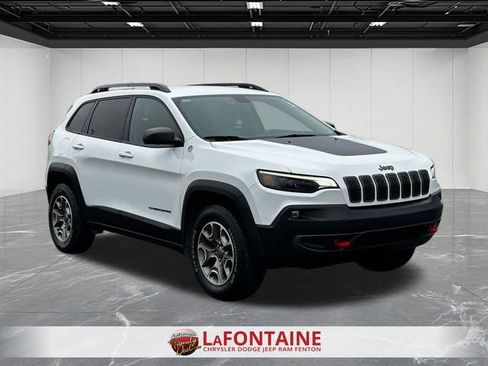 Used 2020 Jeep Cherokee Trailhawk w/ Cold Weather Group AWD/4WD image 7