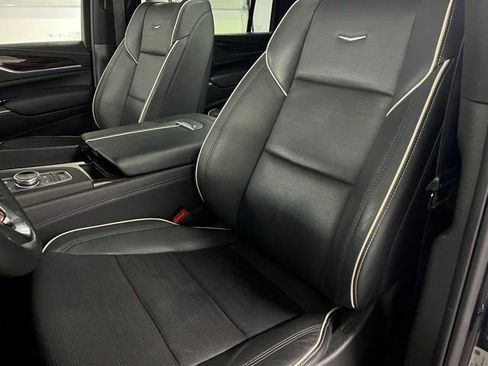 Certified 2023 Cadillac Escalade ESV Premium Luxury image 16